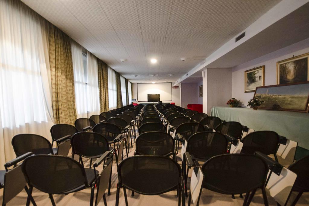 Grand Hotel Helios Тарквиния Экстерьер фото